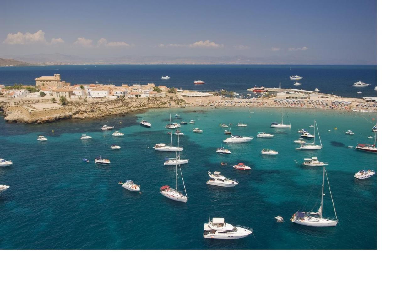 Luxury New Apartment City Centre & Beach, Alicante Buitenkant foto