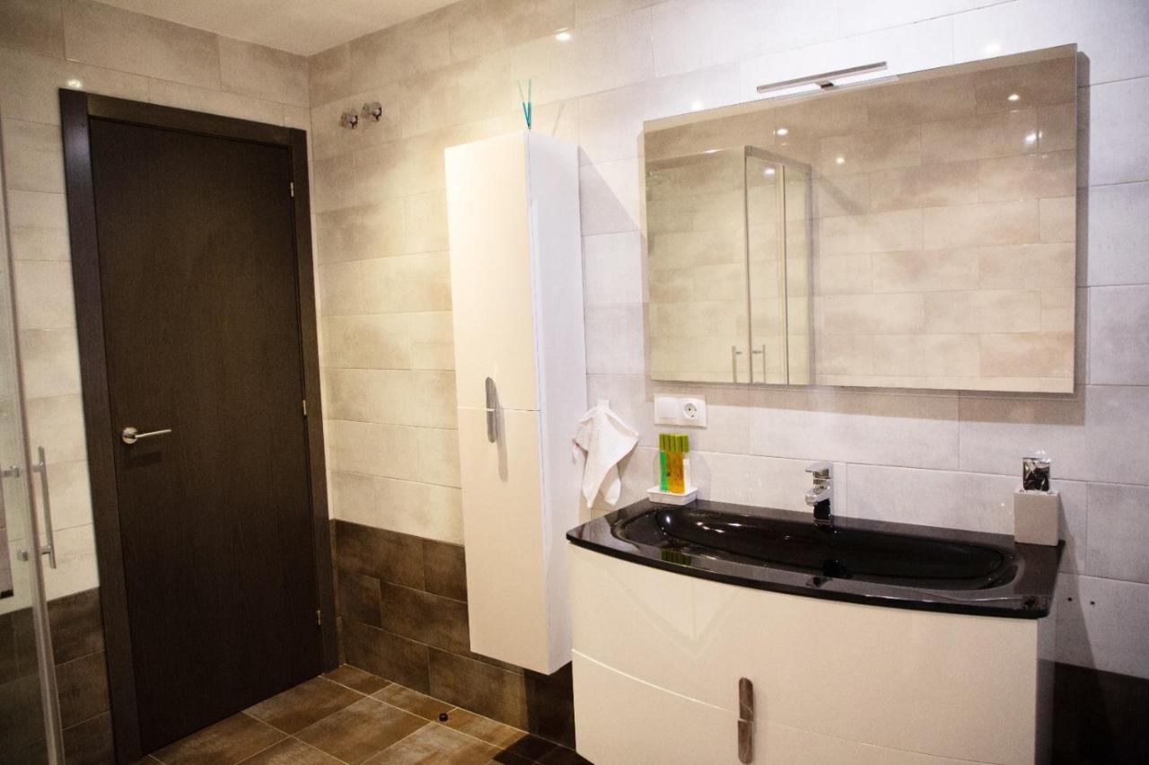 Luxury New Apartment City Centre & Beach, Alicante Buitenkant foto