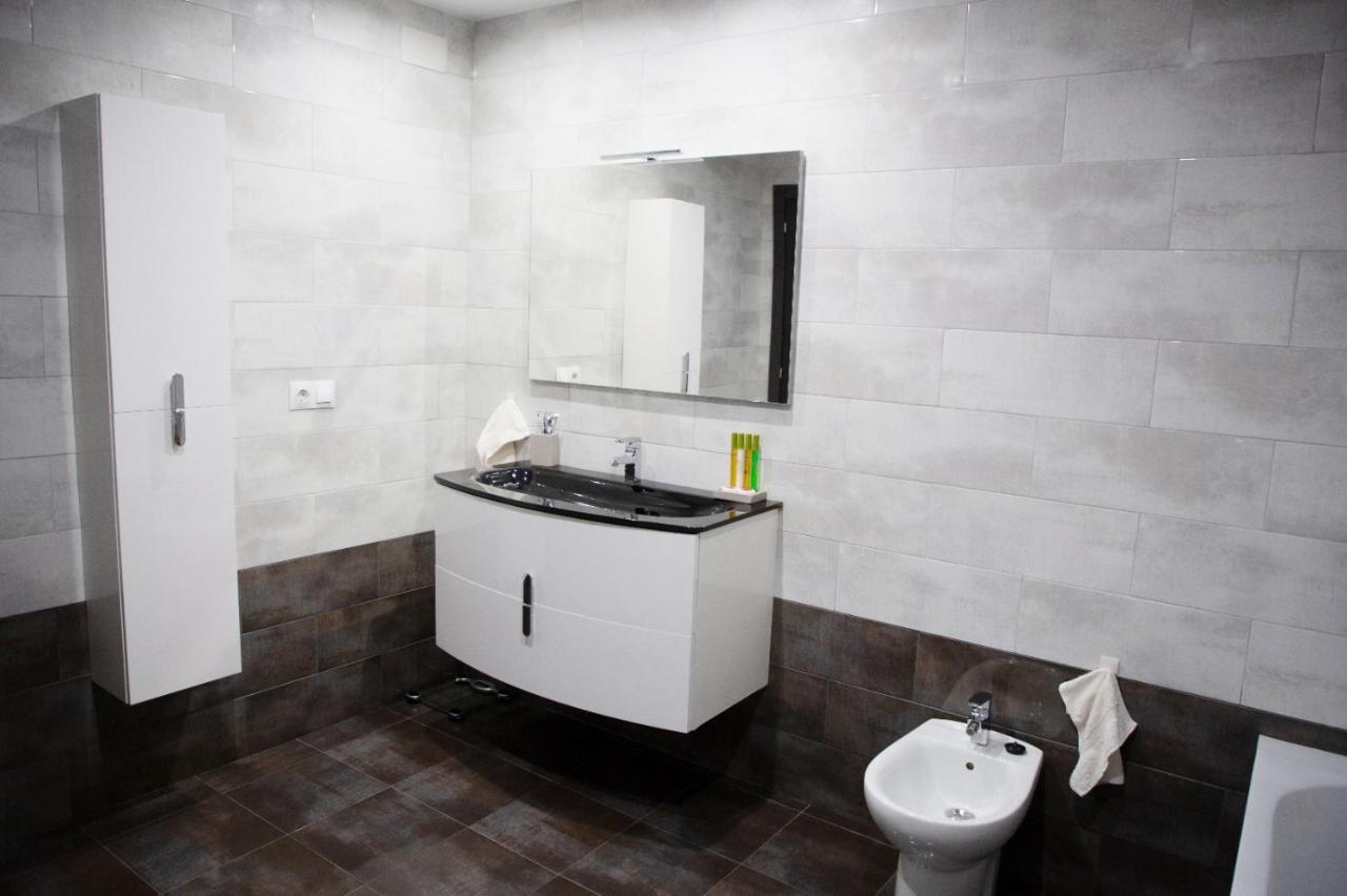 Luxury New Apartment City Centre & Beach, Alicante Buitenkant foto