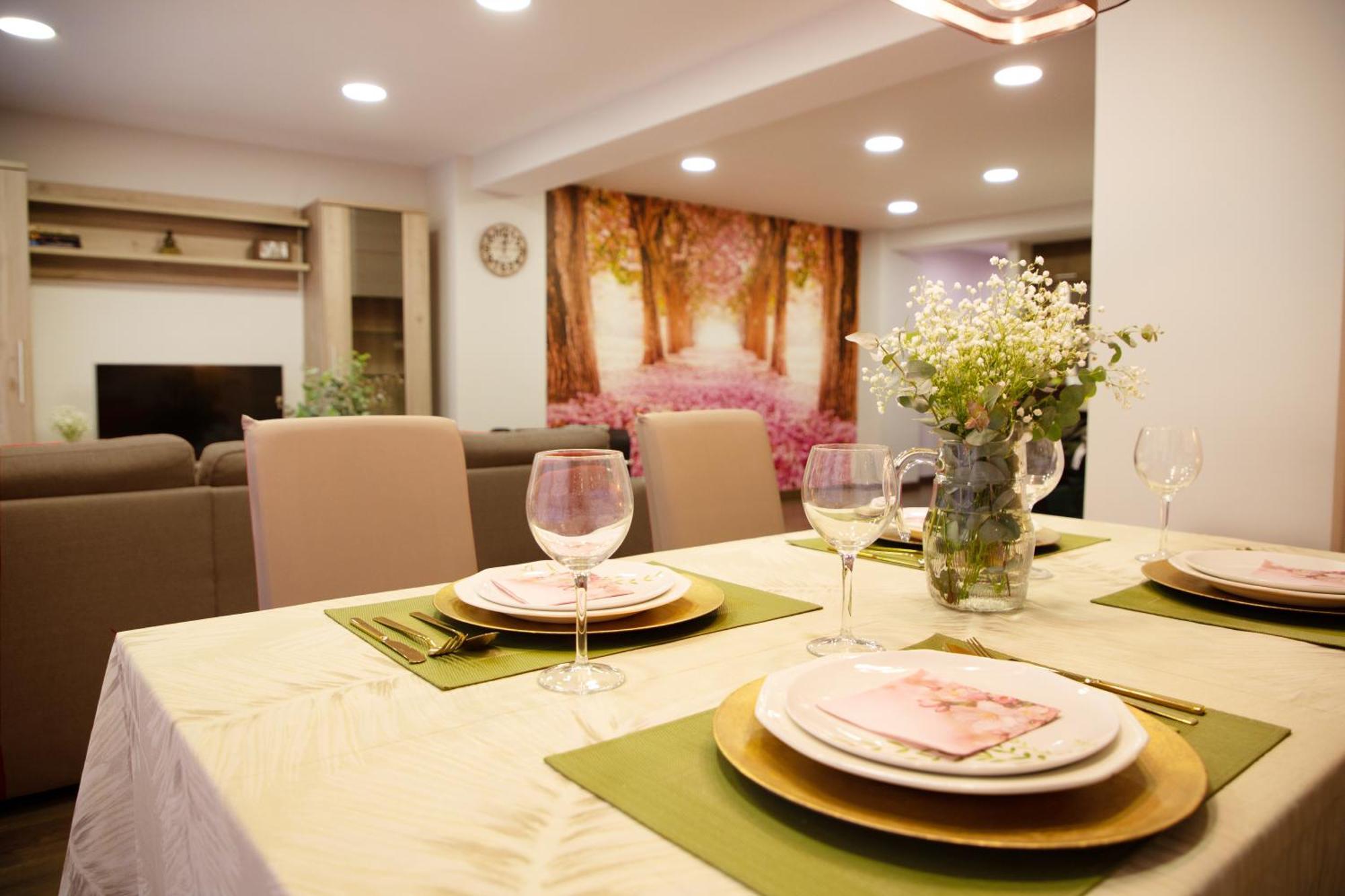 Luxury New Apartment City Centre & Beach, Alicante Buitenkant foto