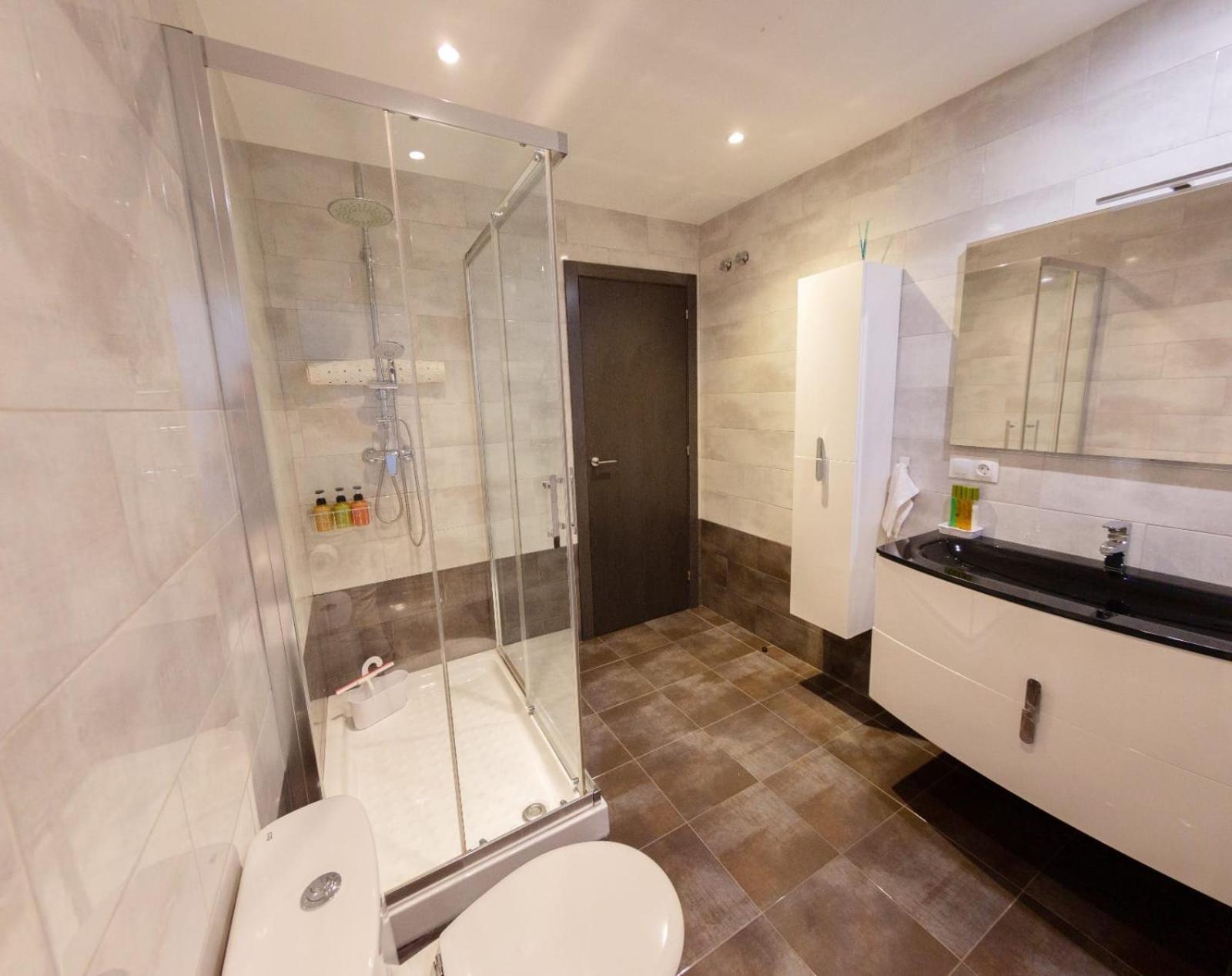 Luxury New Apartment City Centre & Beach, Alicante Buitenkant foto